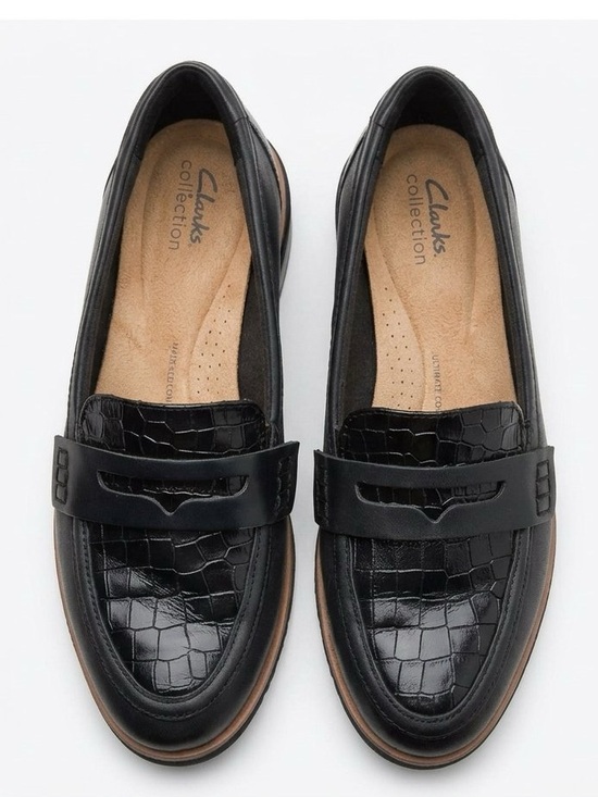 Clarks Shoes - Clarks Westlynn Ayla Black Leather Croc Penny Loafers Lug Sole • 9W • EUC